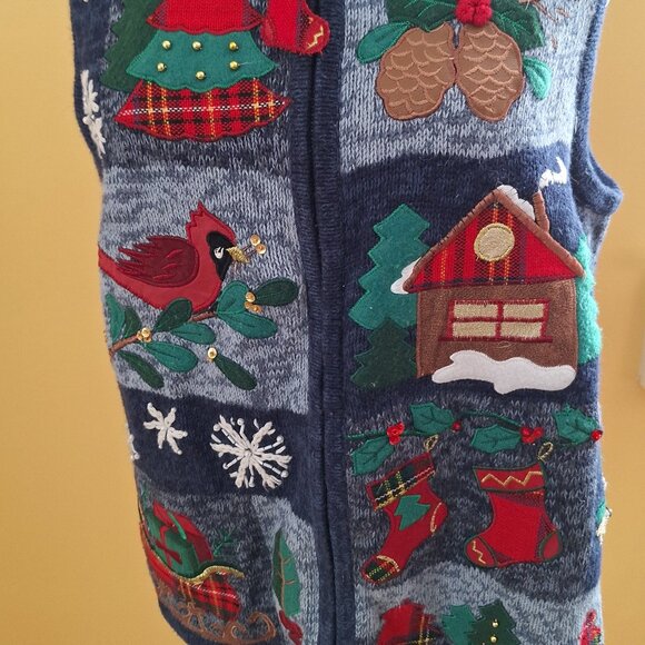 Heirloom Collectibles women's vintage Christmas sweater vest. - Picture 4 of 8